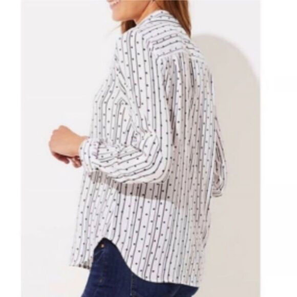 ❤️EUC Loft Blouse (size medium)❤️ - Picture 3 of 8